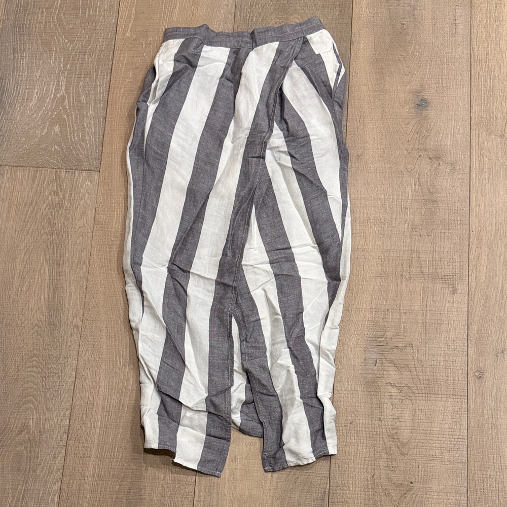 Madewell linen Striped Gray and White Pants